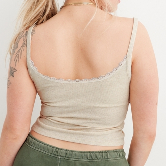 ✨️2/$20 NWT Aerie Lace Trim Shelf Tank - Picture 1 of 6